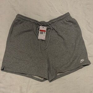 Nike Heather Gray Large Sports Shorts